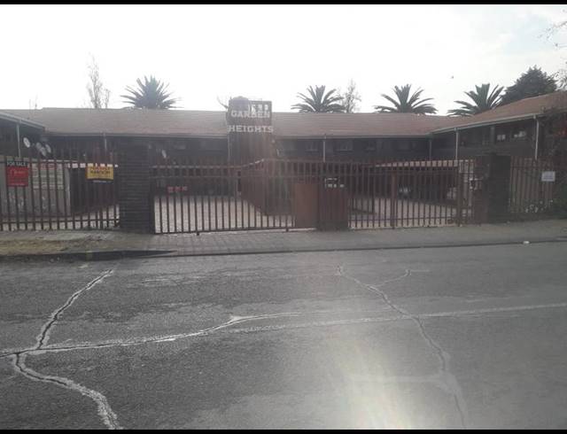 2 BEDROOM APARTMENT FOR SALE IN CROWN GARDENS